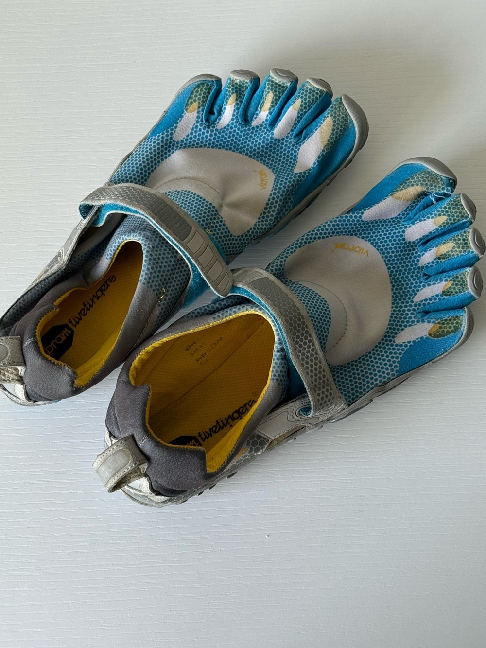 Vibram FiveFingers Barefoot Minimalist Shoes Size 42